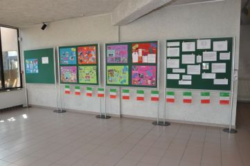 Les panneaux de la classe de cM2 du Champlong