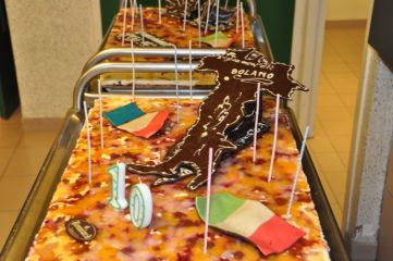 Le gâteau des 10 ans sans oublier nos amis de Bolano