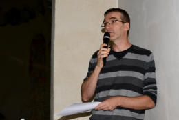 Le conférencier Jean-Luc de Ochandiano