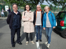 Un groupe d'accompagnateurs ravis d'avoir vécu un grand moment